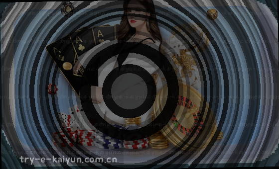 运动员双臂高举冲刺，颈间青筋暴起